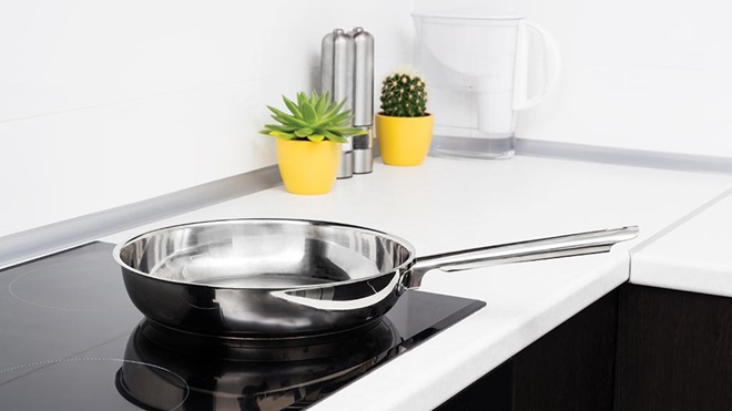 frypan on induction cooktop